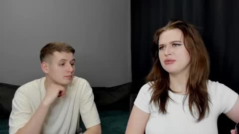 Snapshot of robert_lisa chatting on 01.09.25 Lisa and Robert i am online all days 900 am GMT3 online show from 01.09.25