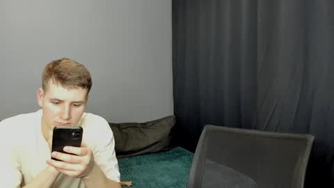 Snapshot of robert_lisa chatting on 01.09.25 Lisa and Robert i am online all days 900 am GMT3 online show from 01.09.25