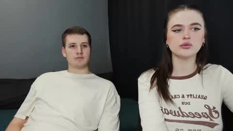 Snapshot of robert_lisa chatting on 02.21.25 Lisa and Robert i am online all days 900 am GMT3 online show from 02.21.25