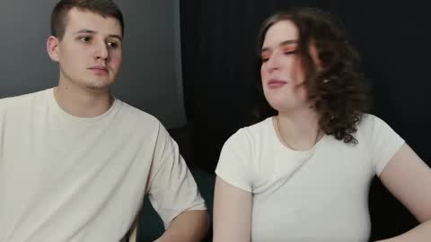 Snapshot of robert_lisa chatting on 02.22.25 Lisa and Robert i am online all days 900 am GMT3 online show from 02.22.25