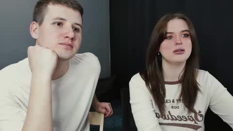 Snapshot of robert_lisa chatting on 03.02.25 Lisa and Robert i am online all days 900 am GMT3 online show from 03.02.25