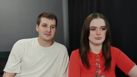 Snapshot of robert_lisa chatting on 03.03.25 Lisa and Robert i am online all days 900 am GMT3 online show from 03.03.25