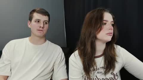 Snapshot of robert_lisa chatting on 03.05.25 Lisa and Robert i am online all days 900 am GMT3 online show from 03.05.25