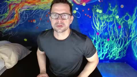 Robert online show from 11.21.25