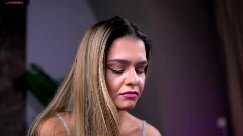 Roberta online show from 10.19.25