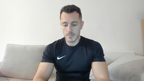 roberto4ever online show from 01.30.25