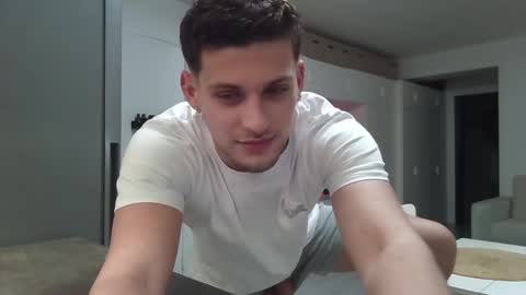 Roberto online show from 02.06.25