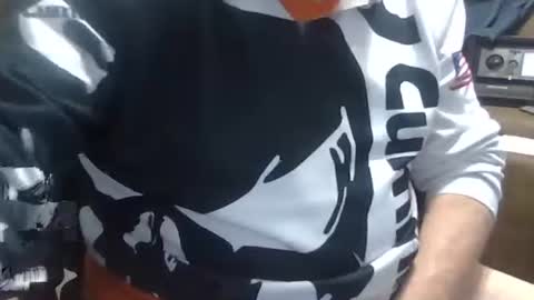 Snapshot of robglide chatting on 02.24.26 robglide online show from 02.24.26