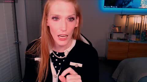 Snapshot of robin_d_teach chatting on 09.27.25 robin_d_teach online show from 09.27.25