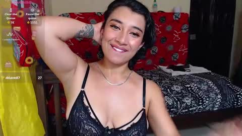 Snapshot of robin_h00t chatting on 02.11.25 Ivanna and Robin online show from 02.11.25