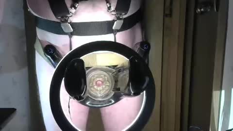 Snapshot of robodickmilker chatting on 01.01.25 Robodickmilker online show from 01.01.25