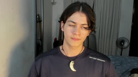 Snapshot of roca_inca chatting on 01.01.25 roca inca online show from 01.01.25