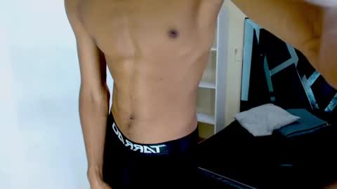 Snapshot of rocco_grey chatting on 09.18.25 ROCCO online show from 09.18.25