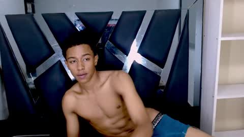 Snapshot of rocco_grey chatting on 09.19.25 ROCCO online show from 09.19.25