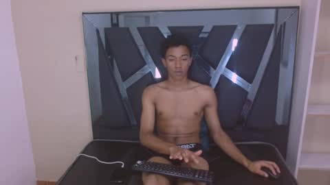 Snapshot of rocco_grey chatting on 10.27.25 ROCCO online show from 10.27.25