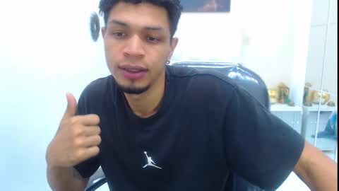 Snapshot of rocco_vidal1 chatting on 09.20.25 Roco Vidal online show from 09.20.25