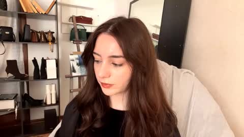 Snapshot of rochelgloff chatting on 11.25.25 Marry online show from 11.25.25