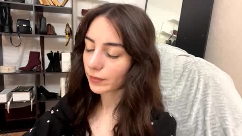 Snapshot of rochelgloff chatting on 11.27.25 Marry online show from 11.27.25