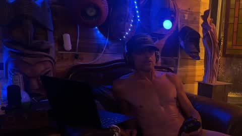 Snapshot of rockemx chatting on 09.19.25 rockemx online show from 09.19.25