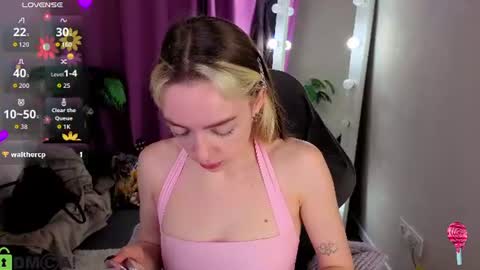 Snapshot of rockett_bunny chatting on 07.16.26 Rockett online show from 07.16.26