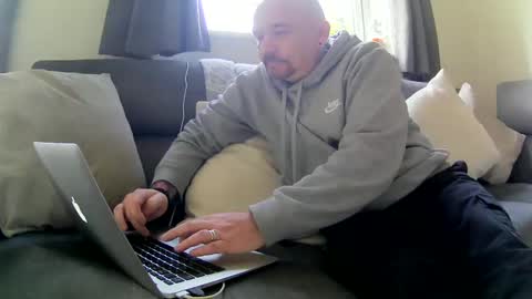 Joey online show from 03.04.25