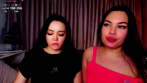 Welcome guysWe are Catherine and Mary glad to see you in our roomPVT its Open online show from 01.04.25