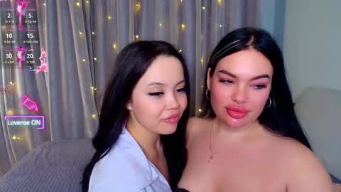 Welcome guysWe are Catherine and Mary glad to see you in our roomPVT its Open online show from 02.19.25