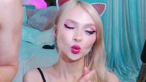 Lina and Den online show from 09.23.25