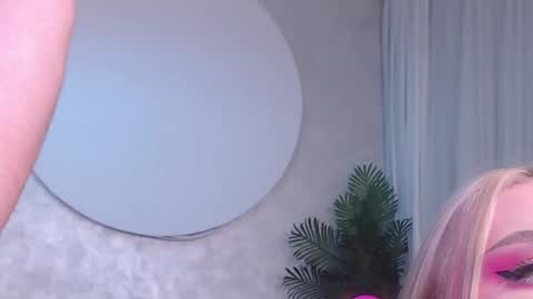 Lina and Den online show from 11.23.25