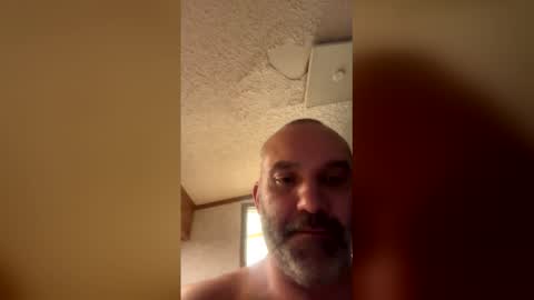 Snapshot of roddyt1127 chatting on 04.05.26 roddyt1127 online show from 04.05.26