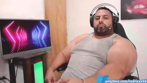 rodrixxx54 online show from 01.04.25