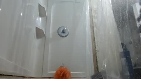 Snapshot of rodthemechanic chatting on 11.14.25 rodthemechanic online show from 11.14.25