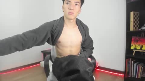 Roff Lust online show from 02.16.26