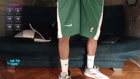 Snapshot of rogert_xx chatting on 01.21.25 Rogert online show from 01.21.25