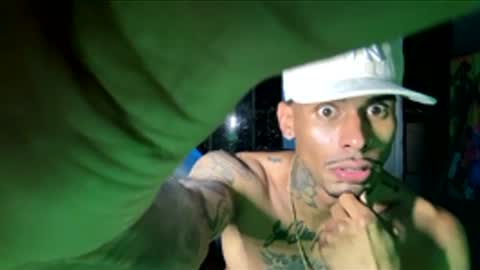 Snapshot of roggerstevexxx chatting on 12.01.25 ROGGER online show from 12.01.25