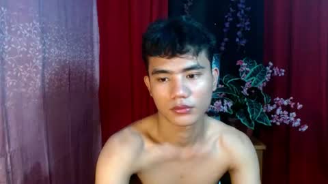 Snapshot of roianboyyy chatting on 08.05.26 roianboyyy online show from 08.05.26