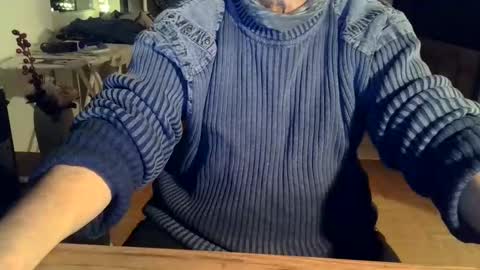 Snapshot of rolandloser1000 chatting on 01.28.25 rolandloser1000 online show from 01.28.25