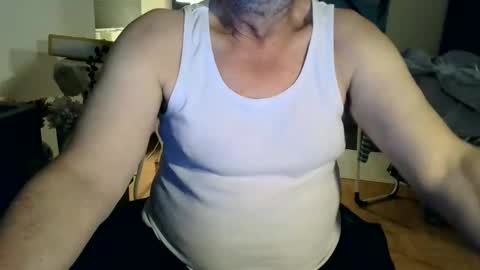 Snapshot of rolandloser1000 chatting on 02.21.25 rolandloser1000 online show from 02.21.25