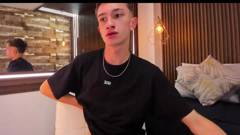 Snapshot of rolito18_ chatting on 03.09.25 twink juli online show from 03.09.25