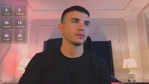 Snapshot of roman_chase chatting on 10.22.25   online show from 10.22.25
