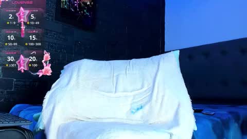 Snapshot of romancartier_ chatting on 02.20.26 Roman Cartier online show from 02.20.26