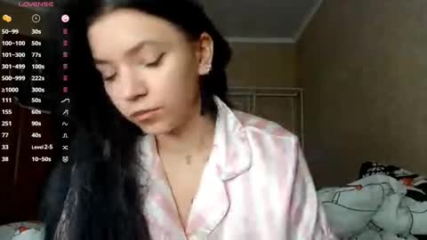 Snapshot of romeliahastert chatting on 10.06.25 Anica online show from 10.06.25