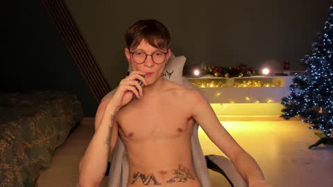 Snapshot of romeo_mercy chatting on 12.28.24 Romeo online show from 12.28.24