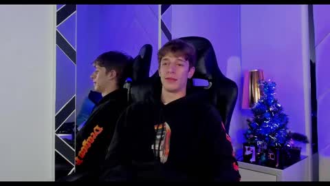 Snapshot of romeo_ricci1 chatting on 12.29.24 Romeo Ricci online show from 12.29.24