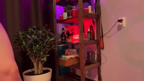 Romeo and Kate online show from 10.28.25