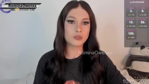 Snapshot of rominaowenxx chatting on 09.10.25 ROMINA OWEN online show from 09.10.25