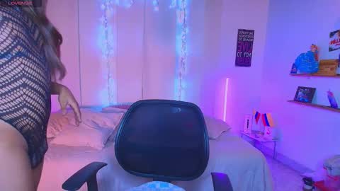 Snapshot of romirousexx chatting on 09.16.25 Romi Rouse online show from 09.16.25