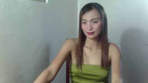 Snapshot of rona_cumsterxxx chatting on 05.21.26 rona_cumsterxxx online show from 05.21.26
