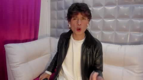 Snapshot of ronaldthompson__ chatting on 03.02.26 Ronald Thompson online show from 03.02.26