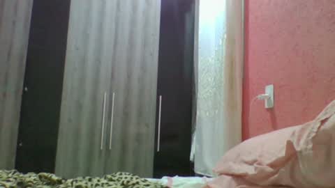 Snapshot of ronnispoto chatting on 12.08.24 ronny online show from 12.08.24